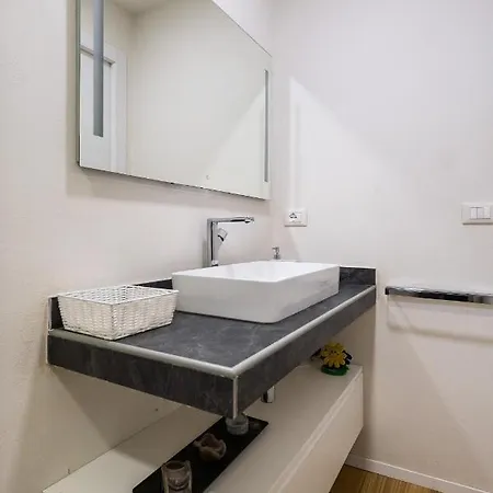 Mazzini Elegant By Wonderful Italy Daire